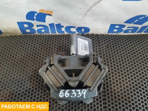 Опора двигателя левая