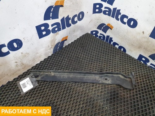 Обшивка стойки лобового стекла правая