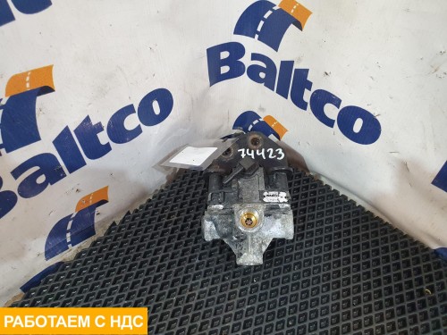 Клапан ускорительный