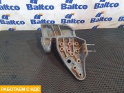 Кронштейн крепления торсиона правый